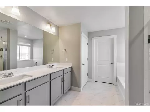 1866 Sawtooth Mountain Dr, Berthoud, CO 80513 photo 18