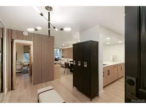 Entry Way - 292 E Meadow Dr #337, Vail, CO 81657 photo 2 of 3