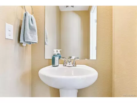 20017 E 48th Pl, Denver, CO 80249 photo 3