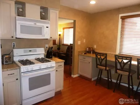 28 E 5th Ave, Longmont, CO 80504 photo 4