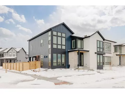 9790 E 63rd Dr, Denver, CO 80238 photo 2