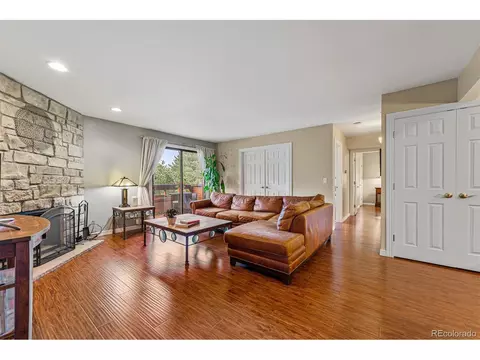 335 Wright St #211, Lakewood, CO 80228 photo 2