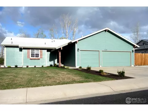 220 48th Ave Ct, Greeley, CO 80634 photo 1