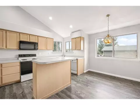 14570 E 43rd Ave, Denver, CO 80239 photo 6