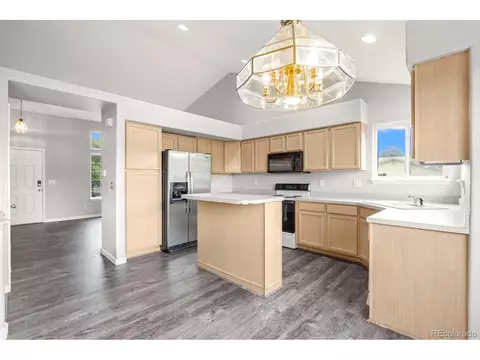 14570 E 43rd Ave, Denver, CO 80239 photo 8