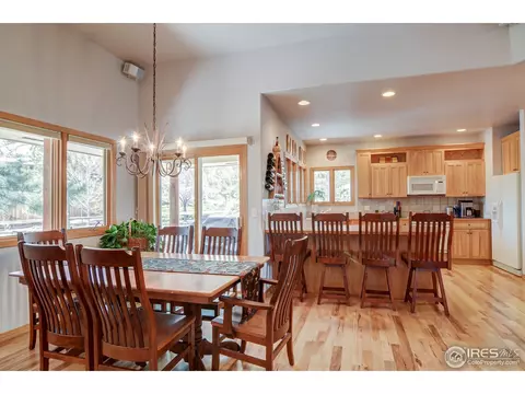 135 Eagle Canyon Cir, Lyons, CO 80540 photo 3