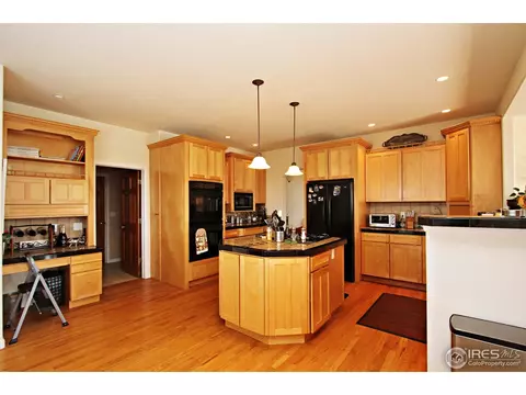 908 Lookout Ct, Windsor, CO 80550 photo 5