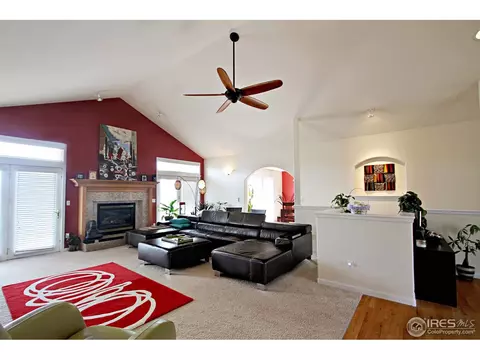 908 Lookout Ct, Windsor, CO 80550 photo 2