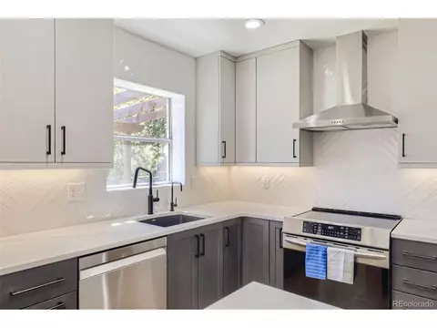 2575 Grape St, Denver, CO 80207 photo 13