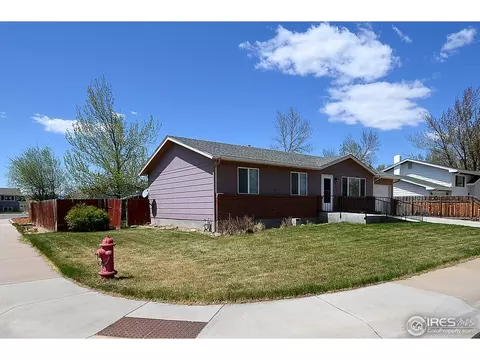 560 Sycamore Dr, Windsor, CO 80550 photo 2