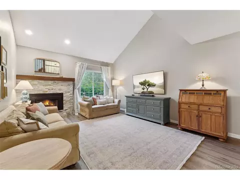 938 W Peakview Cir, Littleton, CO 80120