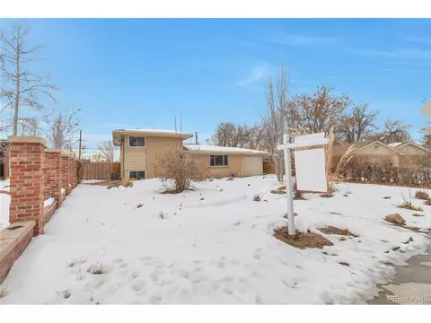 12936 E 30th Ave, Aurora, CO 80011 photo 2