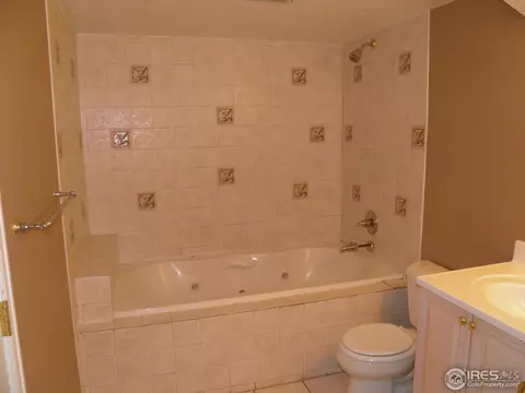 547 Hawthorn Cir, Frederick, CO 80530 photo 5