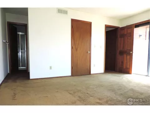 159 S Dearborn Cir, Aurora, CO 80012 photo 4