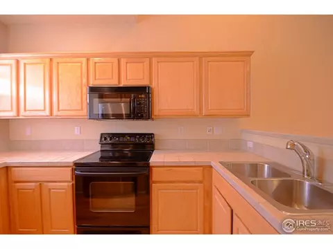 9876 E Carolina Pl, Denver, CO 80247 photo 10