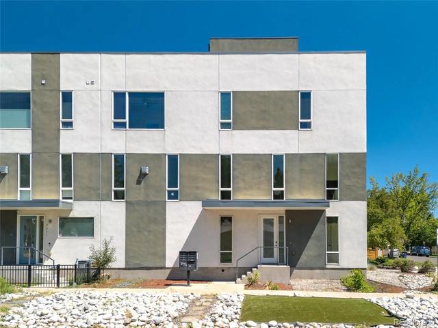 3207 W 17th Ave, Denver, CO 80204