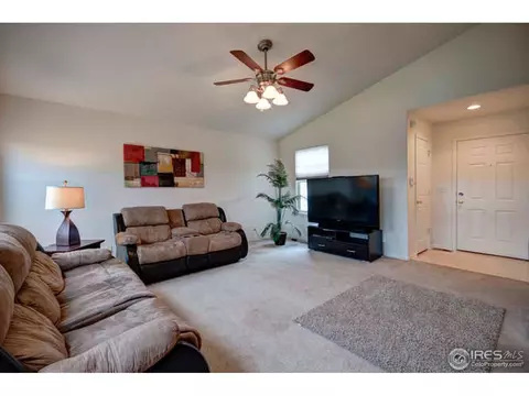2591 E 111th Dr, Northglenn, CO 80233 photo 4