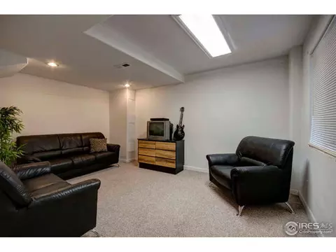 2591 E 111th Dr, Northglenn, CO 80233 photo 9
