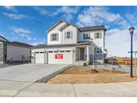 4595 Short Horn Dr, Johnstown, CO 80534