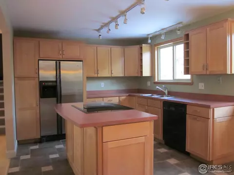 7661 Concord Dr, Boulder, CO 80301 photo 2