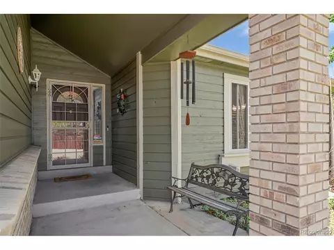 8209 S Steele Ct, Centennial, CO 80122 photo 2