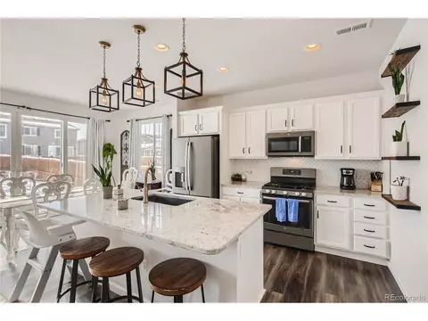25662 E Bayaud Pl, Aurora, CO 80018 photo 2
