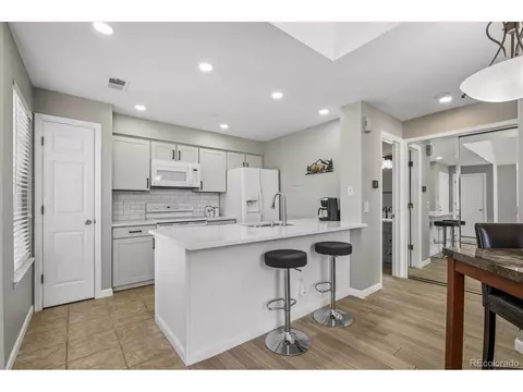 Kitchen - 13732 E Lehigh Ave #D, Aurora, CO 80014 photo 3 of 7
