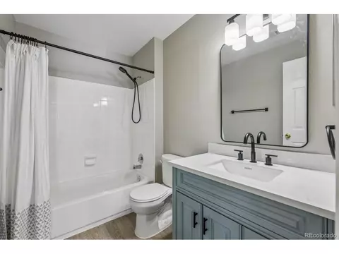 Bath - 13732 E Lehigh Ave #D, Aurora, CO 80014 photo 1 of 1