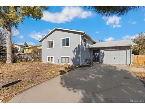 1945 Altura Blvd, Aurora, CO 80011