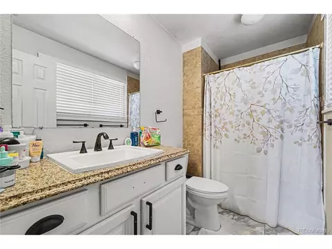 Bath - 14602 Evans Pl, Aurora, CO 80014 photo 2 of 4