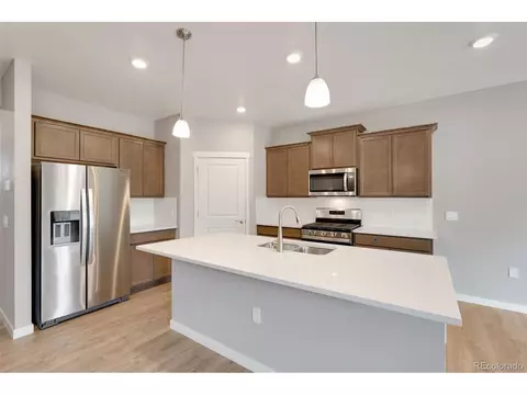 13337 Willow St, Thornton, CO 80602 photo 5