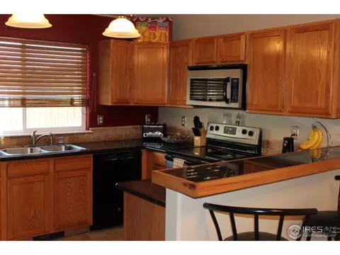 341 E Mountain Ash St, Milliken, CO 80543 photo 4