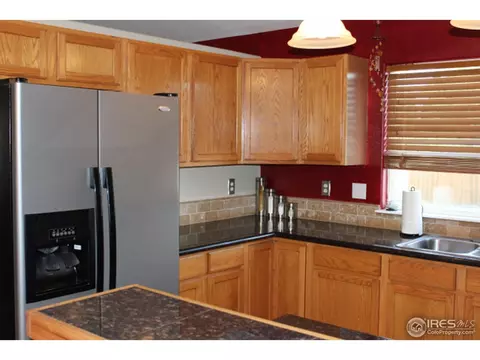 341 E Mountain Ash St, Milliken, CO 80543 photo 5