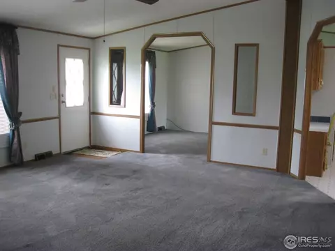 611 Walnut St, Sterling, CO 80751 photo 3
