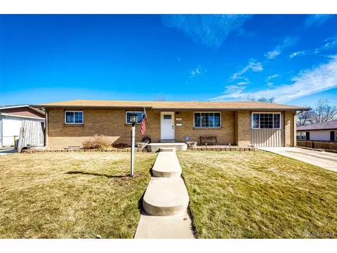 6720 S Logan St, Centennial, CO 80122