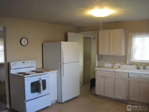 2429 E 18th St, Greeley, CO 80631 photo 3