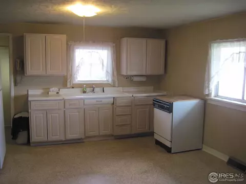 2429 E 18th St, Greeley, CO 80631 photo 2