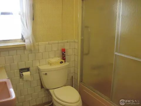 2429 E 18th St, Greeley, CO 80631 photo 5