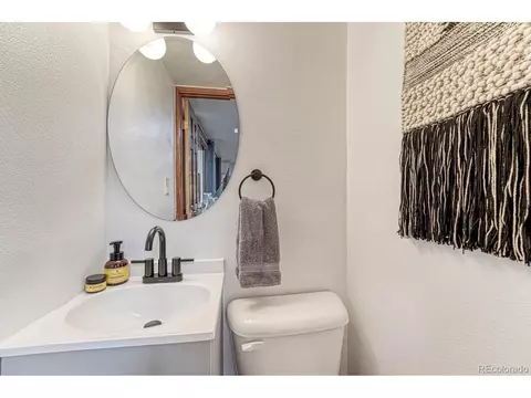 16749 E Hialeah Ave, Centennial, CO 80015 photo 21