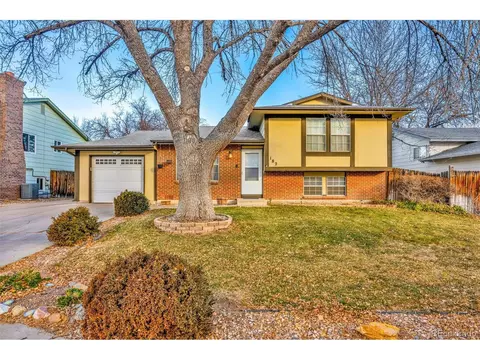 182 Regency Blvd, Pueblo, CO 81005