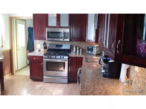 1460 Phoenix Ct, Thornton, CO 80229 photo 2