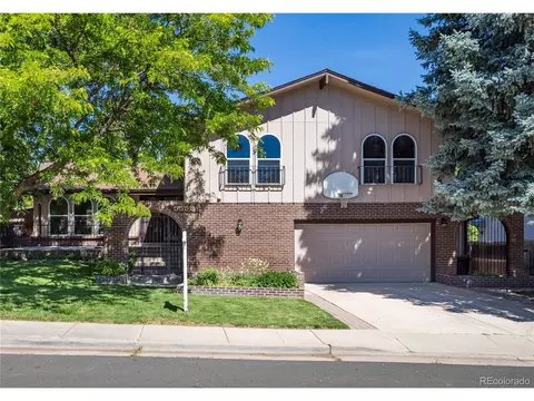 5553 S Kenton Ct, Englewood, CO 80111