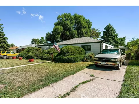 830 Victor St, Aurora, CO 80011