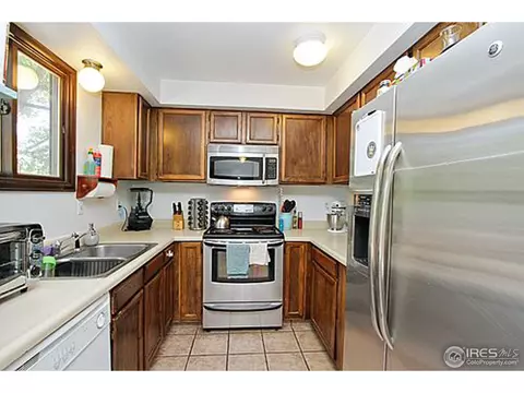 1597 Macarthur Dr, Boulder, CO 80303 photo 3