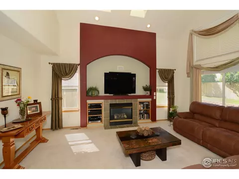 6853 Summerset Ave, Firestone, CO 80504 photo 3