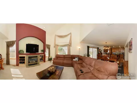 6853 Summerset Ave, Firestone, CO 80504 photo 4