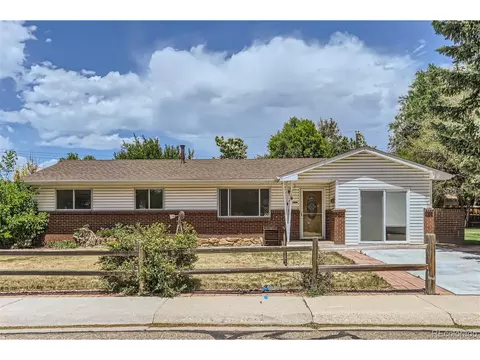 18 Empson Dr, Longmont, CO 80504