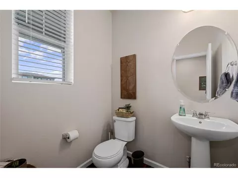 27215 E Bayaud Ave, Aurora, CO 80018 photo 11