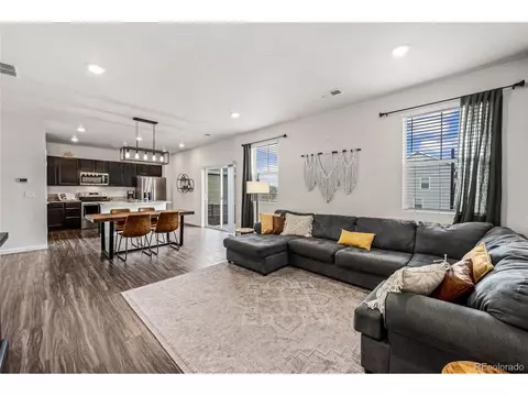 27215 E Bayaud Ave, Aurora, CO 80018 photo 3