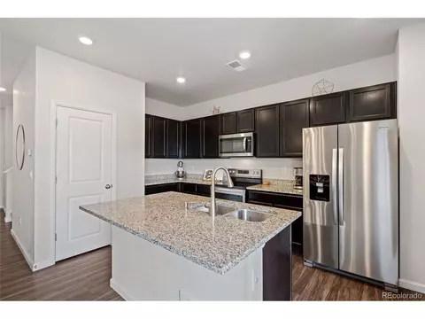 27215 E Bayaud Ave, Aurora, CO 80018 photo 8